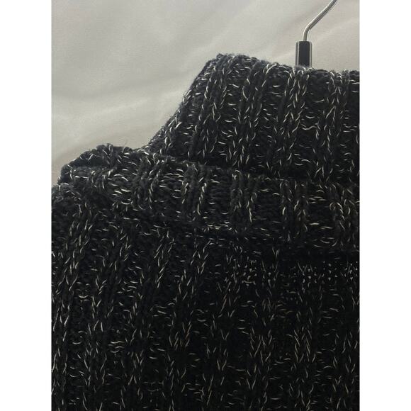 FREE PEOPLE Women's Black Twisted Cable Knit Cuffed Turtleneck Sweater SZ M - Picture 4 of 9